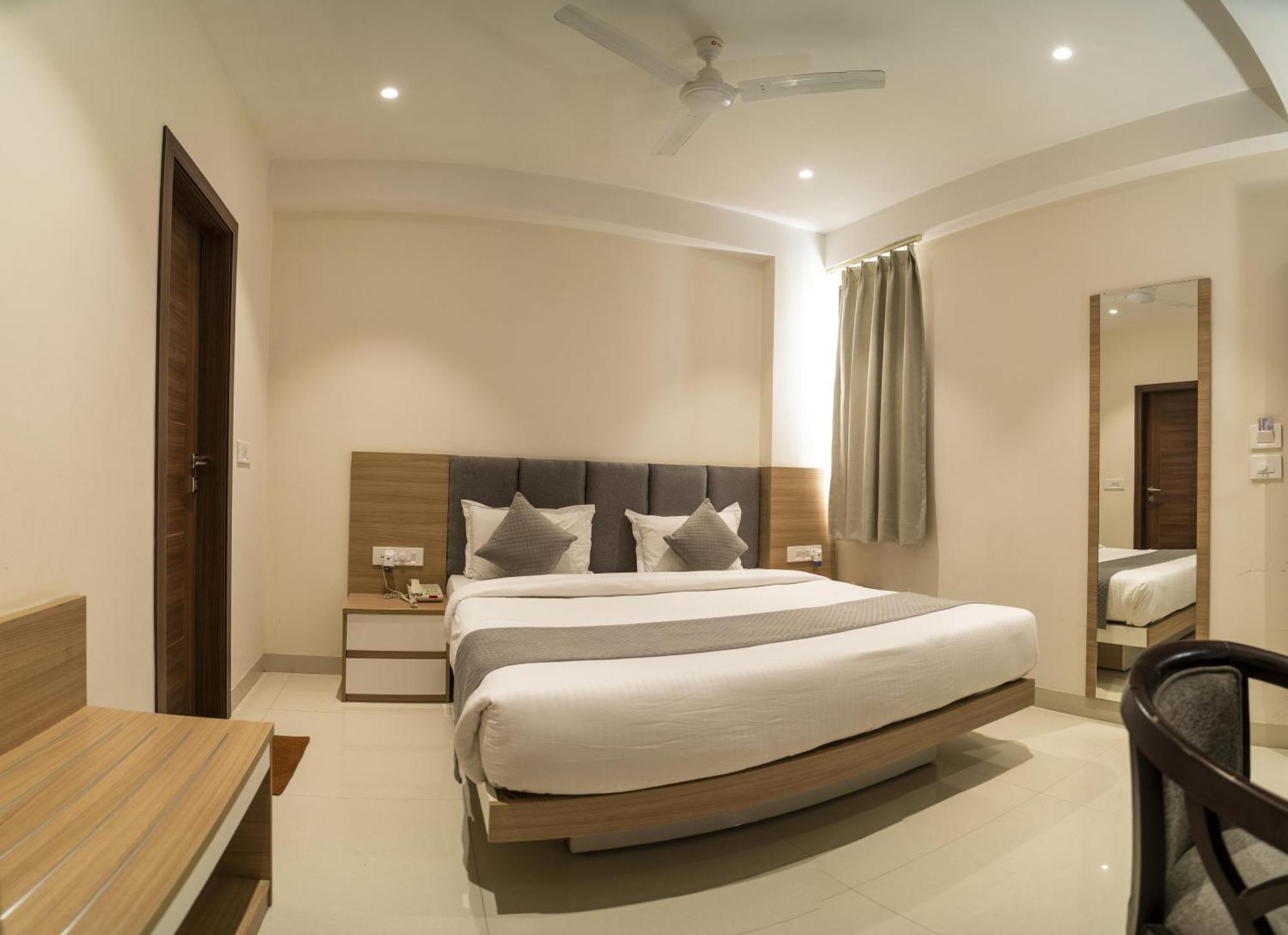 The Mangal View Residency - A Luxury Boutique Business Hotel Udaipur Luaran gambar
