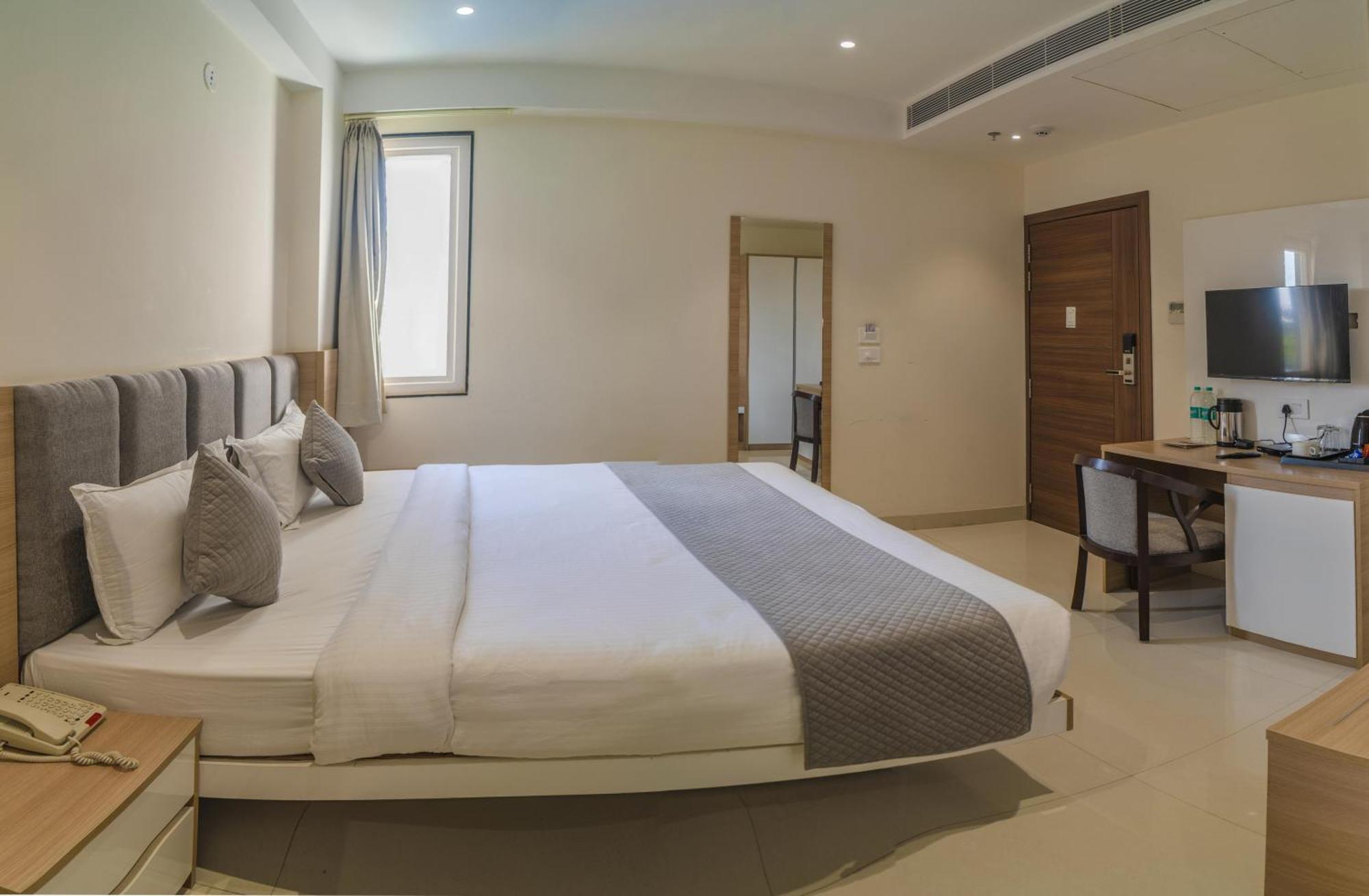 The Mangal View Residency - A Luxury Boutique Business Hotel Udaipur Luaran gambar